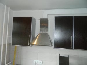 Установка вытяжки на кухне в Хасавюрте